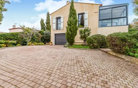 Maison avec piscine et vue mer sur le Cap Sicié : photo 9