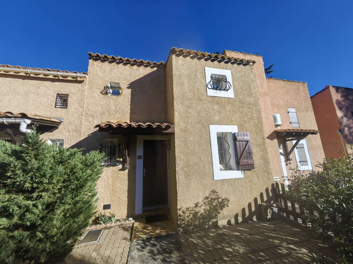 Villa mitoyenne 42m² climatisée avec piscine à Cap d'Agde - Photo 1