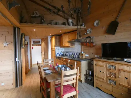 Location appartement à Les Avanchers Valmorel, Charmant 2 pièces avec balcon, pied des pistes, 5min ESF et commerces