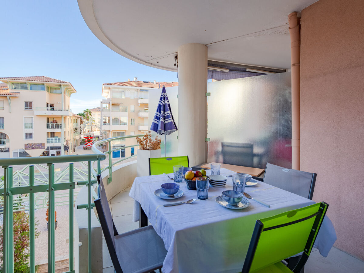 Appartement 2 pièces rénové 2023 à Fréjus, 150 m mer - Photo 16