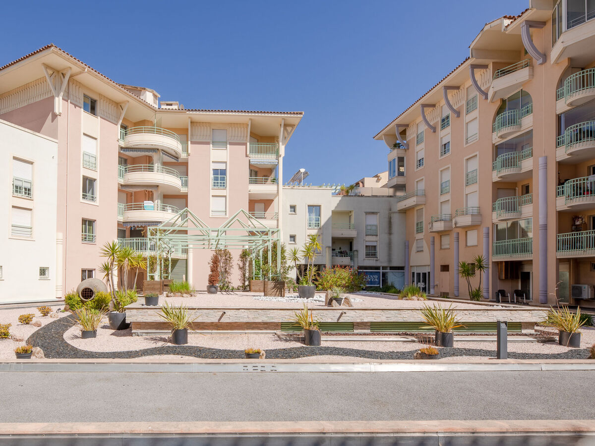Appartement 2 pièces rénové 2023 à Fréjus, 150 m mer - Photo 35