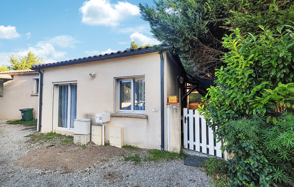 Maison en pierre à Nébian, terrasse pour l'été - Photo 1