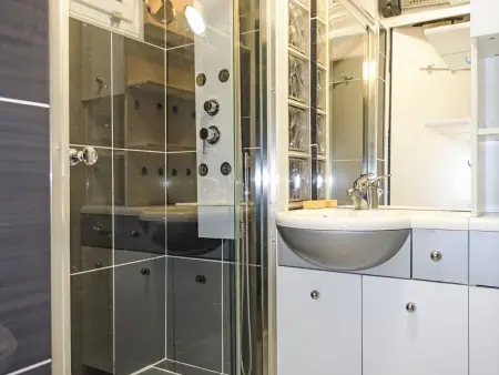 Appartement La Cadière - 1,3 km de la mer à Six-Fours - Photo 18