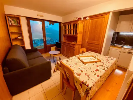Location appartement à La Clusaz, Appartement cosy avec terrasse, parking et vue montagne à La Clusaz
