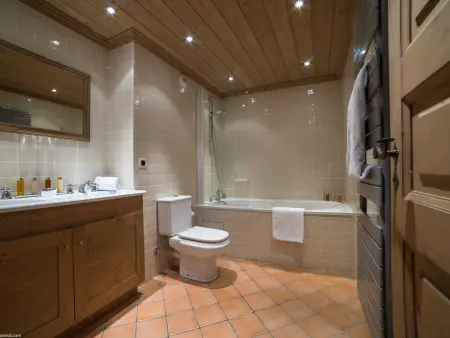 Chalet Luxueux Courchevel, 6 Chambres en Suite, Skis aux Pieds : photo 10