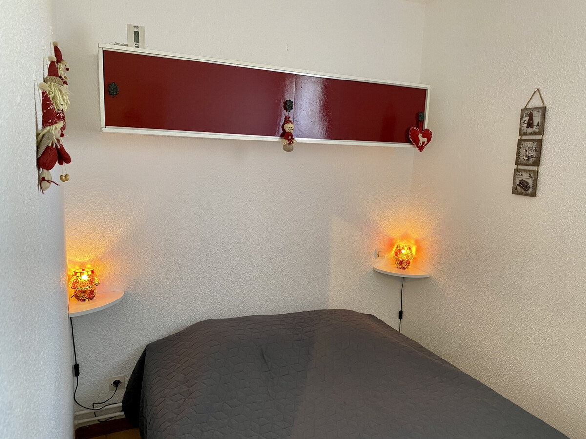 Appartement T2 Les Angles, vue Cambre d'Aze et parking - Photo 11
