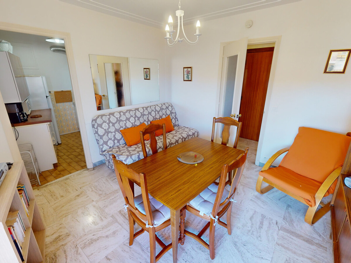 Appartement climatisé 42m² avec balcon, centre Menton - Photo 1