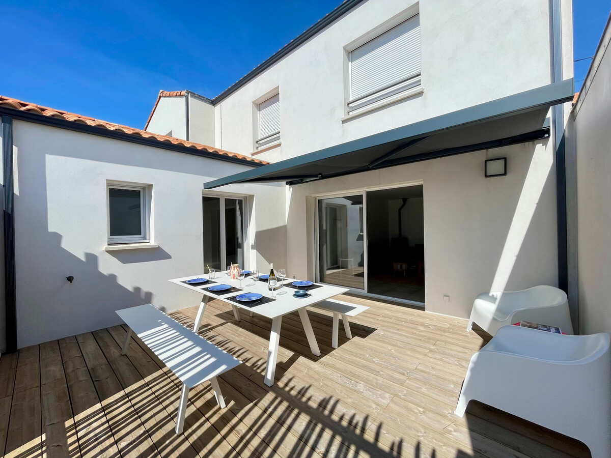 Maison 4 chambres à 150m de la mer, terrasse bois - Photo 2