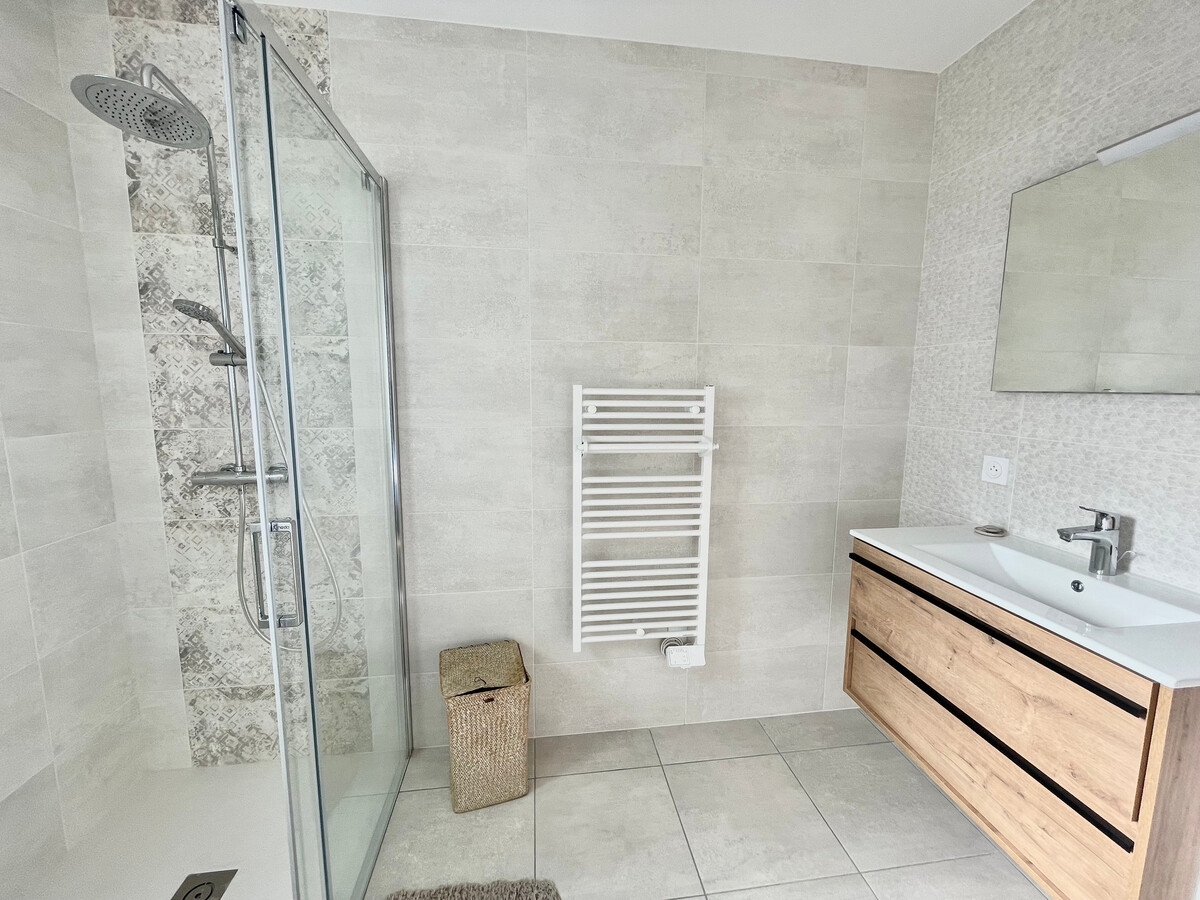 Maison 4 chambres à 150m de la mer, terrasse bois - Photo 14