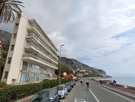 Studio climatisé face mer à Menton, terrasse et Wi-Fi : photo 14