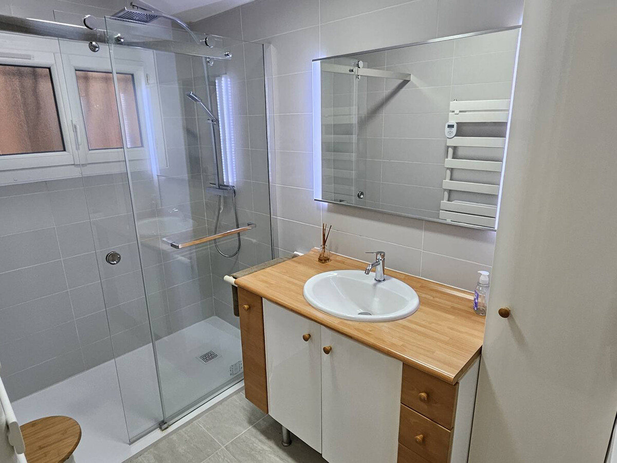 Villa provençale 5 chambres piscine, vue baie St-Tropez - Photo 18