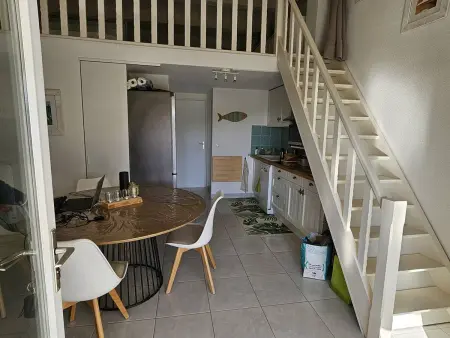 Maison mitoyenne T3 avec piscine, clim, parking, animaux acceptés - Photo 8