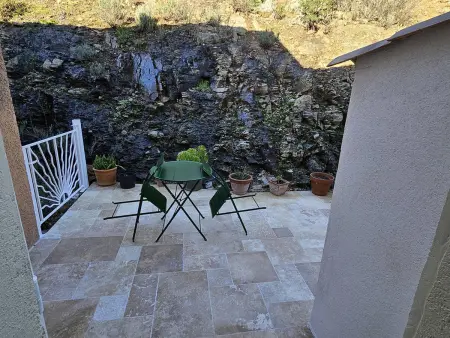 Maison mitoyenne T3 avec piscine, clim, parking, animaux acceptés - Photo 10