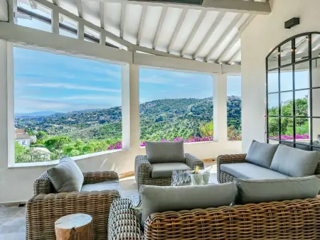 Villa moderne 6 CH pour 12 avec piscine privée, clim et parking aux Issambres - Photo 3
