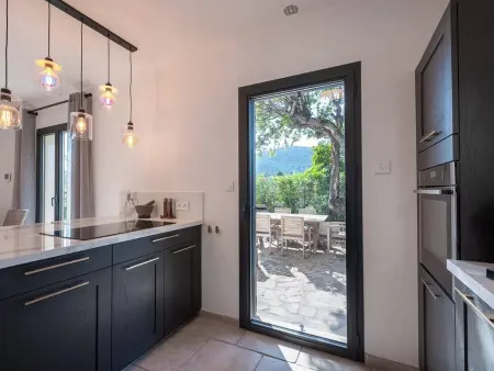 Villa moderne 6 CH pour 12 avec piscine privée, clim et parking aux Issambres - Photo 15
