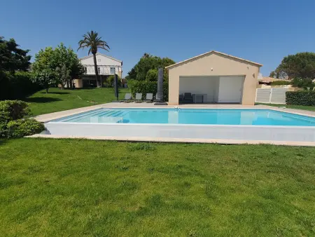 Villa pieds dans l'eau pour 10 personnes avec piscine, clim et Wi-Fi - Photo 1