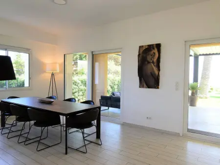 Villa pieds dans l'eau pour 10 personnes avec piscine, clim et Wi-Fi - Photo 18