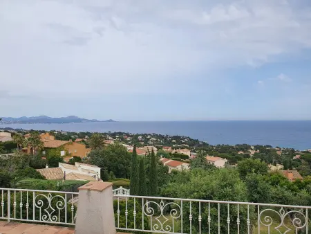 Grande villa 6 chambres avec piscine privée chauffée, vue mer, climatisation et jardin - Photo 1