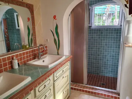 Grande villa 6 chambres avec piscine privée chauffée, vue mer, climatisation et jardin - Photo 22
