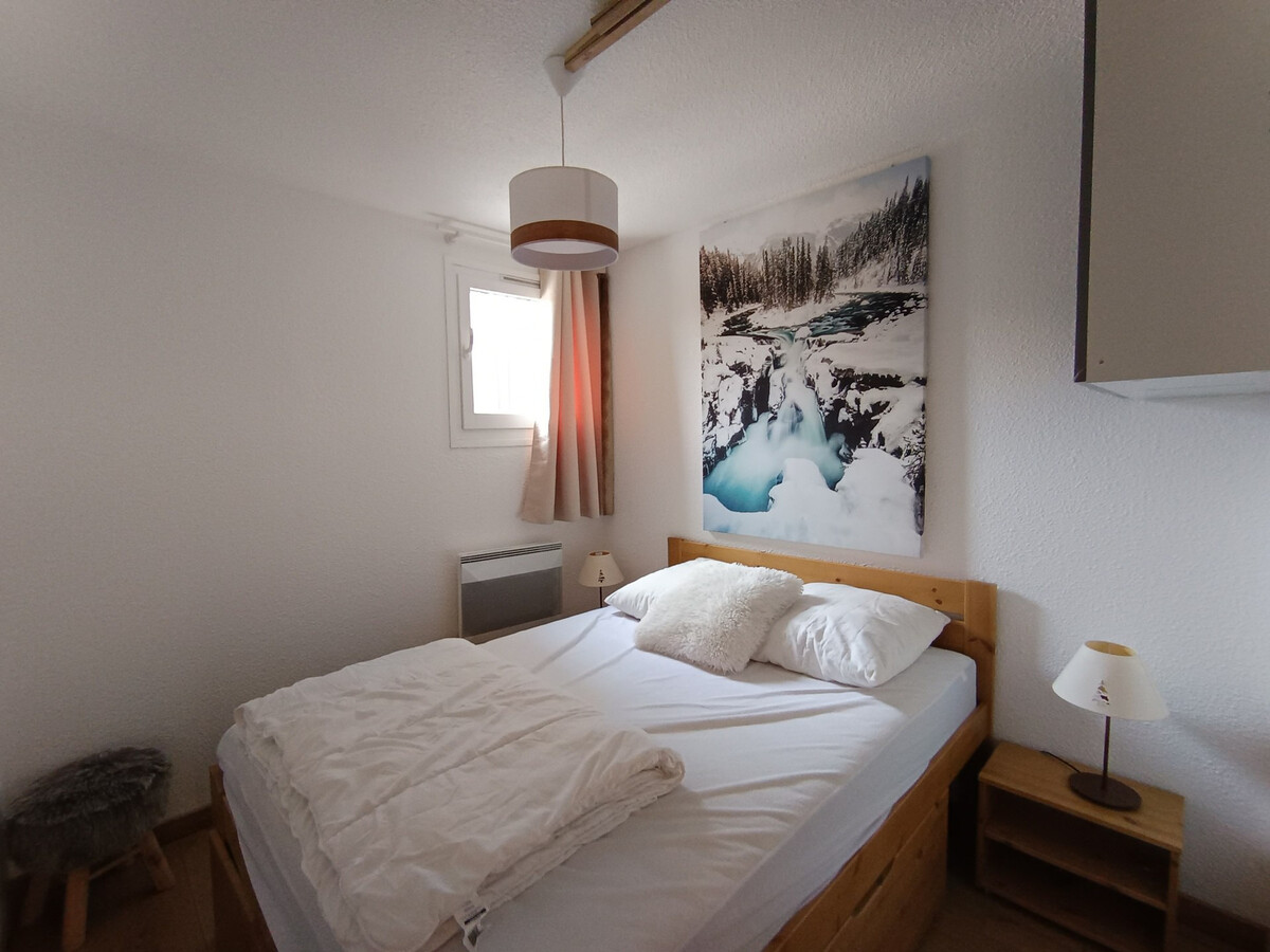 Appartement rénové plein sud aux pieds des pistes - Photo 6