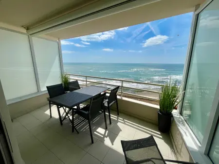 Location appartement à Les Sables d'Olonne, Appartement moderne face mer avec garage et WiFi gratuit