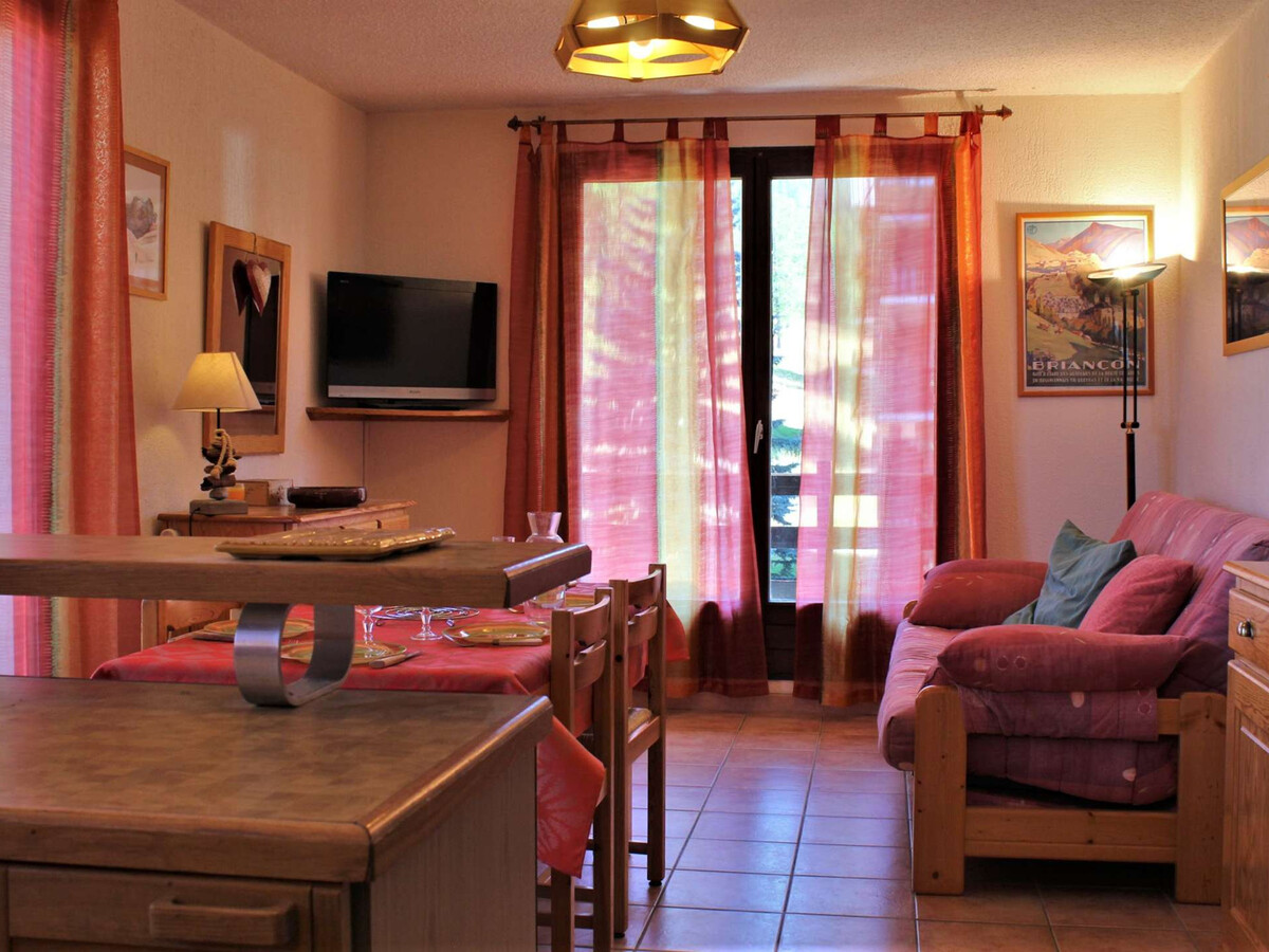 Appartement au pied des pistes avec balcon à Risoul - Photo 2