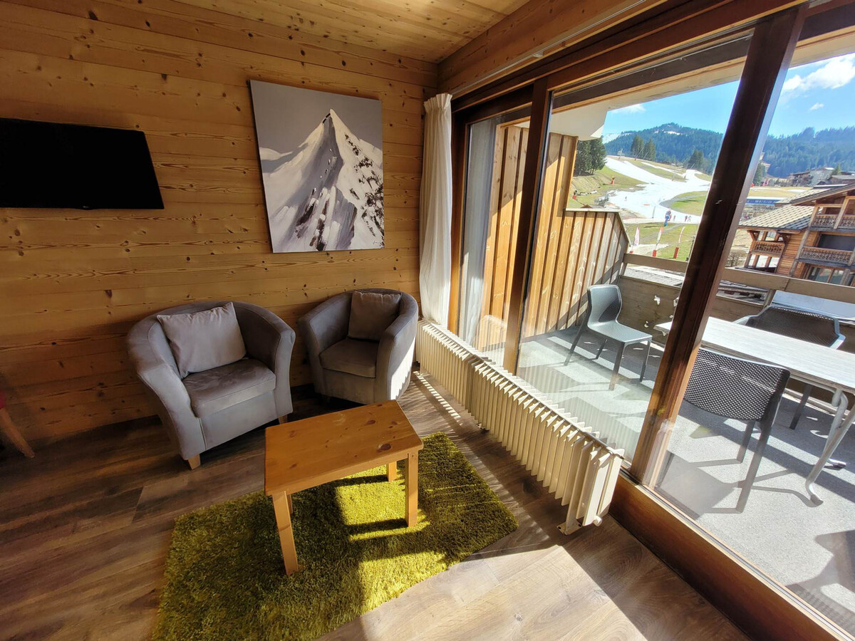 Appartement 35 m² aux Gets, front de pistes avec balcon - Photo 2