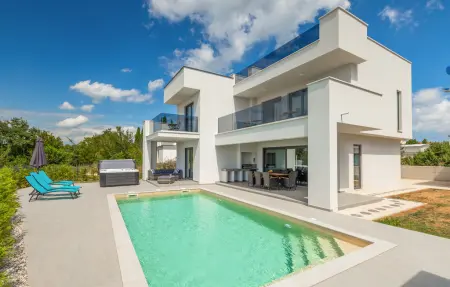 Location maison à Galizana