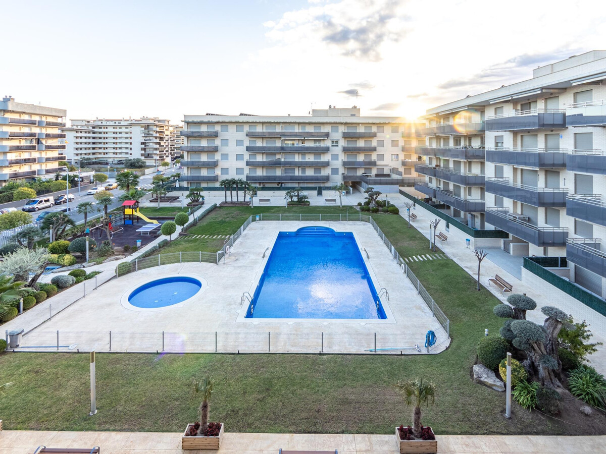 Appartement 6 pers. à La Pineda, piscine et jardin - Photo 1
