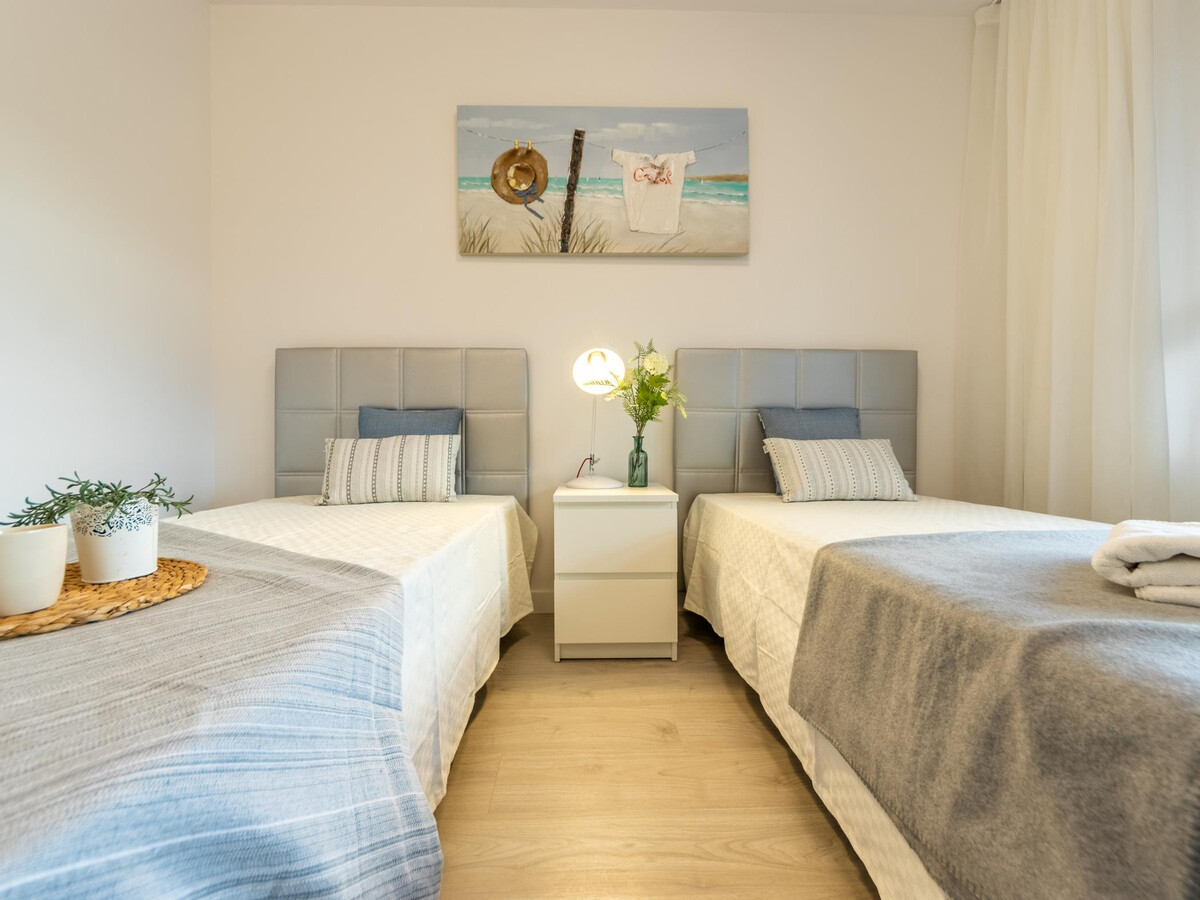 Appartement 6 pers. à La Pineda, piscine et jardin - Photo 15