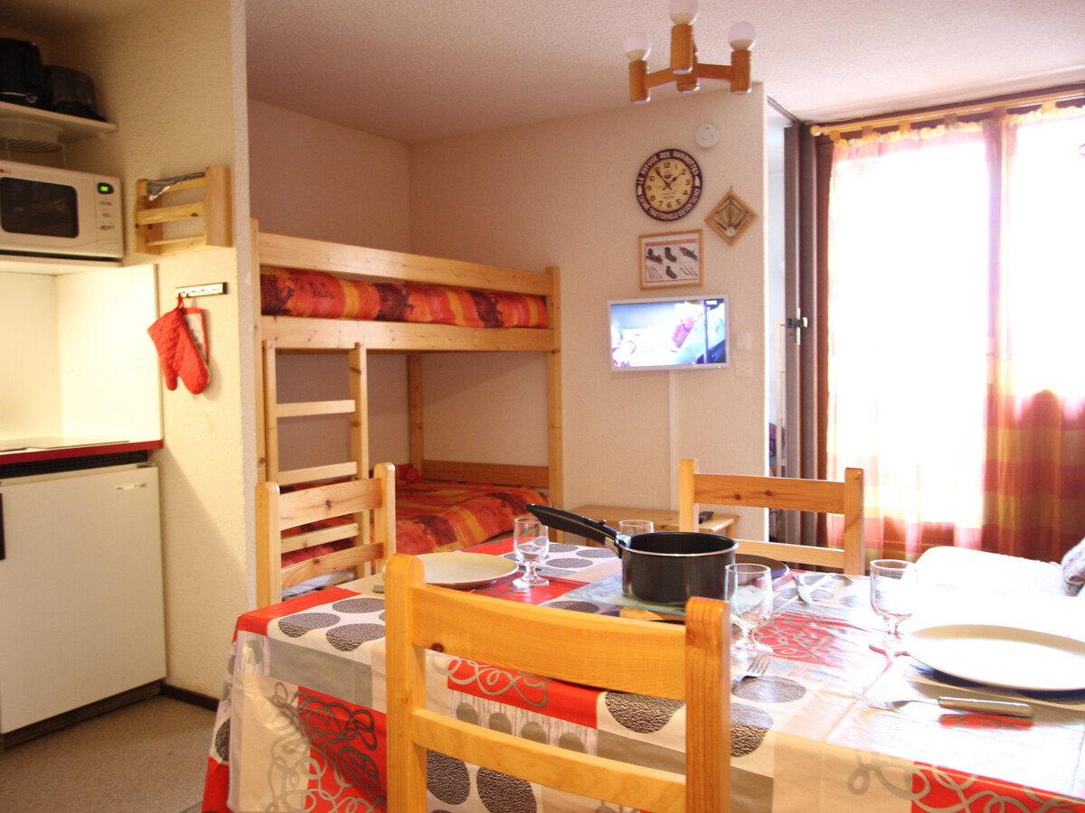 Studio cabine 24m² Chamrousse, balcon, pied des pistes - Photo 1