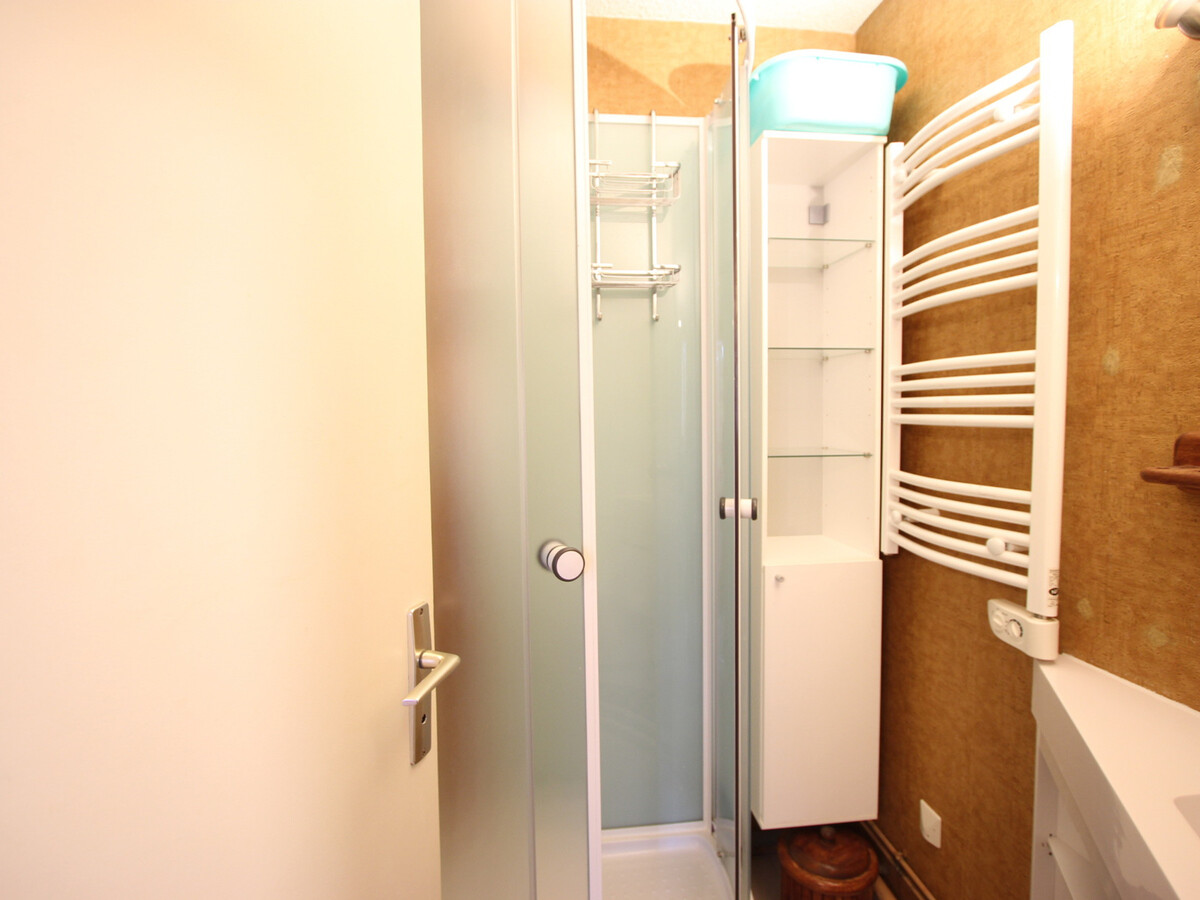Studio cabine 24m² Chamrousse, balcon, pied des pistes - Photo 5