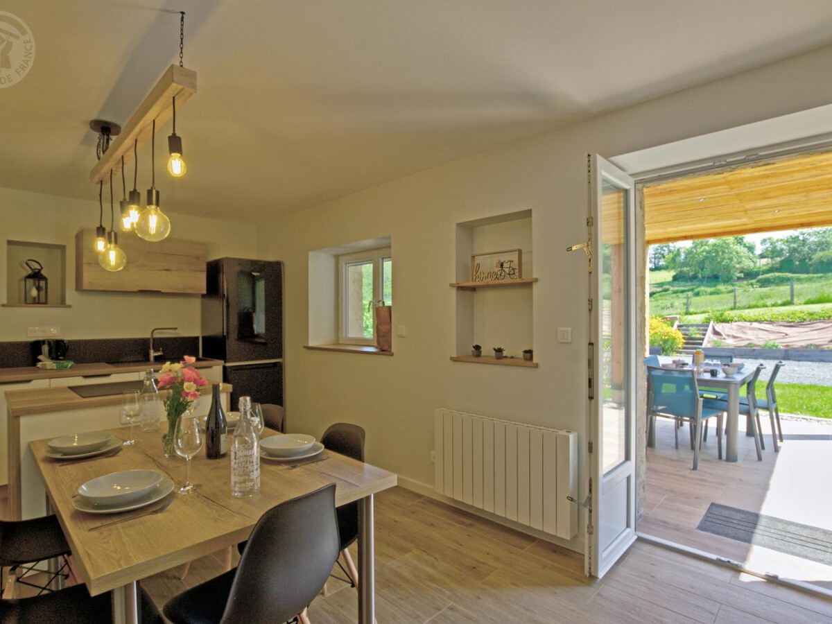 Gîte 75m² spa privatif à Pouilly-lès-Feurs - Photo 4