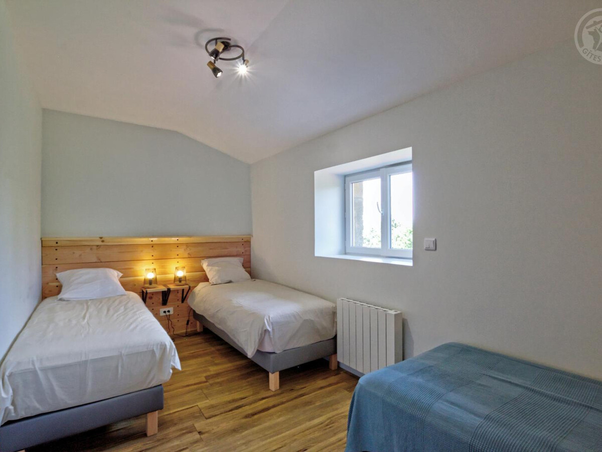 Gîte 75m² spa privatif à Pouilly-lès-Feurs - Photo 16