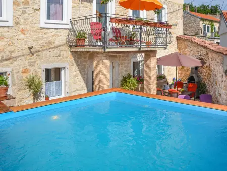 Maison Theodora avec piscine privée à Crikvenica