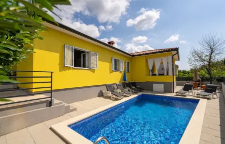 Location maison à Labin, Villa D G