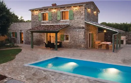 Location maison à Tinjan