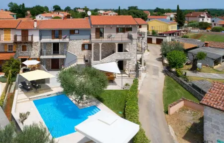Villa Karolina, Maison 10 personnes à Porec - Photo 2