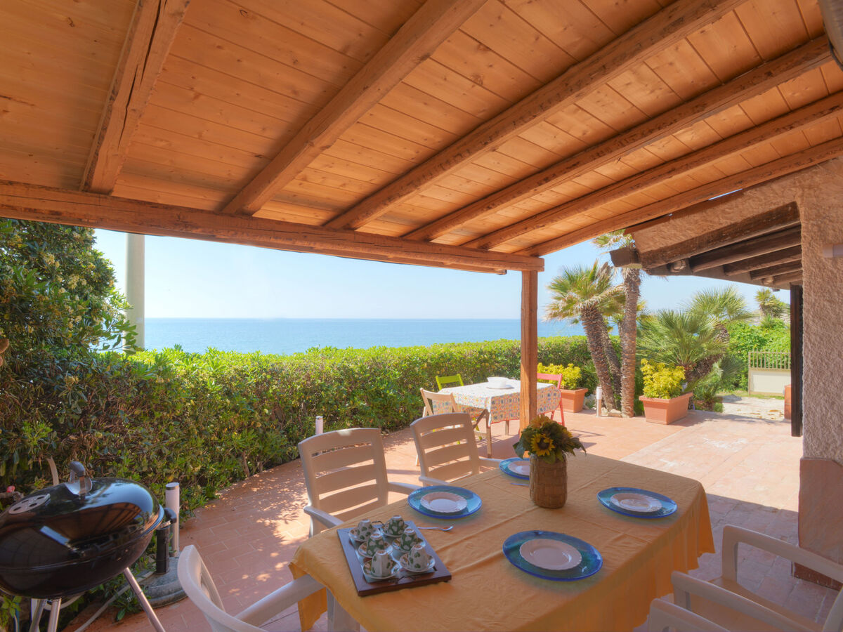 Villa Tanah-Lot, 15 m de la mer à Fontane Bianche - Photo 3