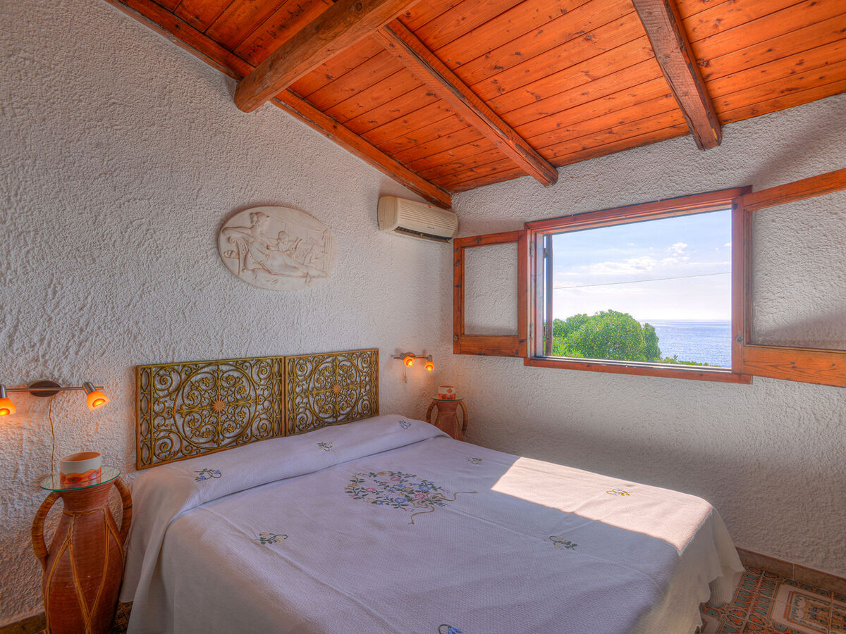 Villa Tanah-Lot, 15 m de la mer à Fontane Bianche - Photo 14