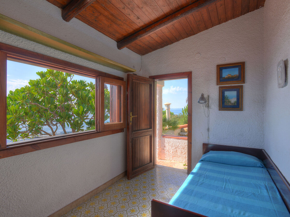 Villa Tanah-Lot, 15 m de la mer à Fontane Bianche - Photo 16