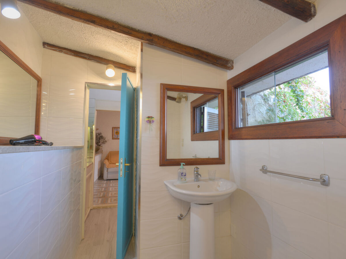 Villa Tanah-Lot, 15 m de la mer à Fontane Bianche - Photo 20