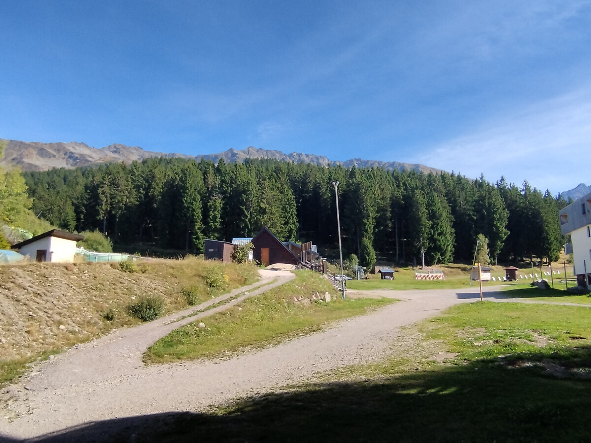2 pièces au pied des pistes, proche remontées mécaniques - Photo 13