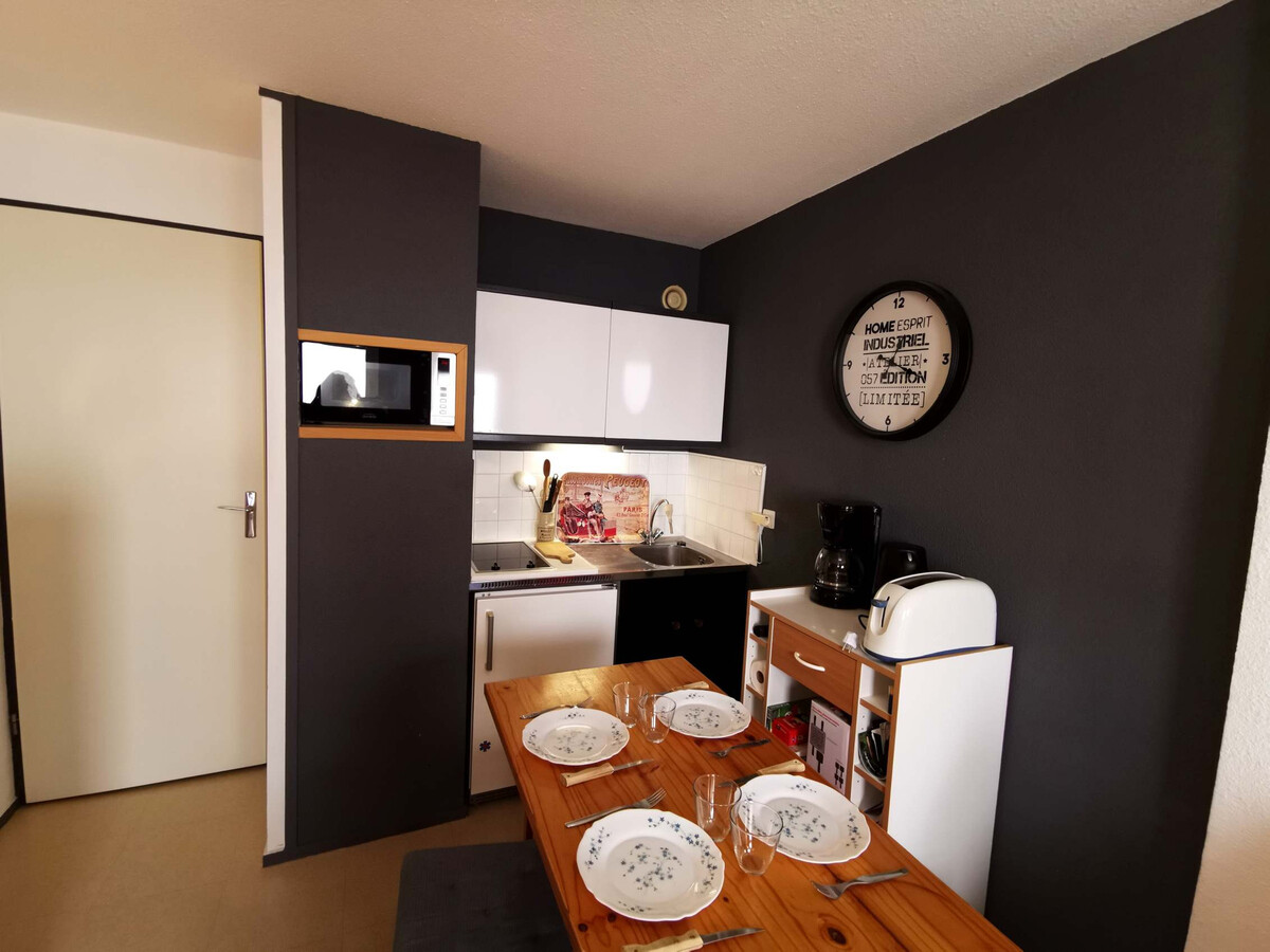 Studio 3e étage avec balcon vue vallée, skis aux pieds - Photo 5