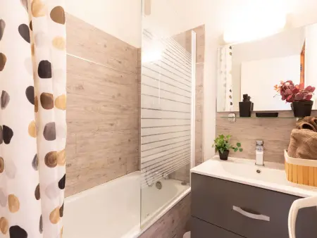 Studio 6 pers. au pied des pistes du Pla d'Adet, Saint-Lary : photo 7
