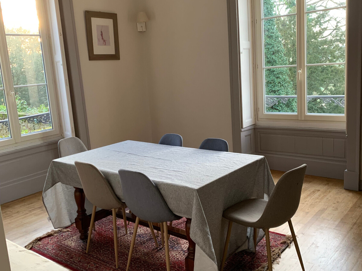 Gîte 5 chambres Juigné-sur-Sarthe, 12 personnes, vue Abbaye - Photo 8