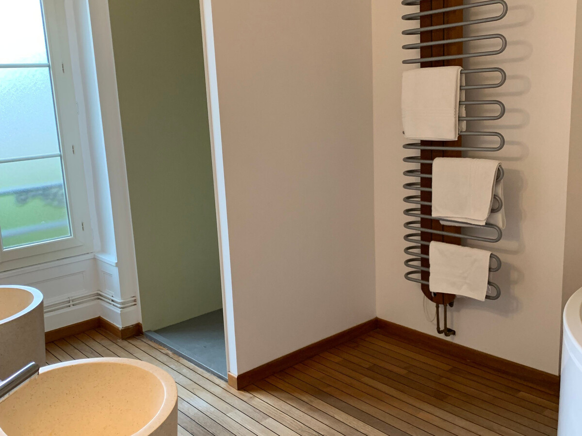 Gîte 5 chambres Juigné-sur-Sarthe, 12 personnes, vue Abbaye - Photo 19