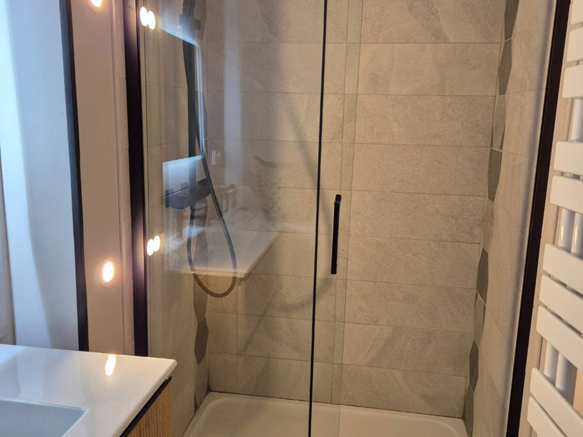 Appartement T2 centre-ville Cauterets avec ascenseur - Photo 7