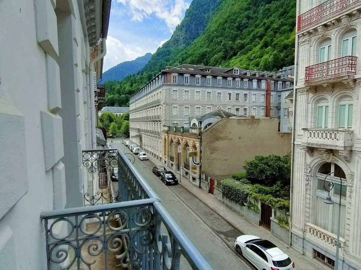 Appartement T2 centre-ville Cauterets avec ascenseur - Photo 12