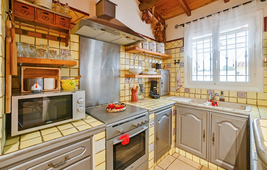 Maison provençale avec piscine près d'Arles - Photo 5